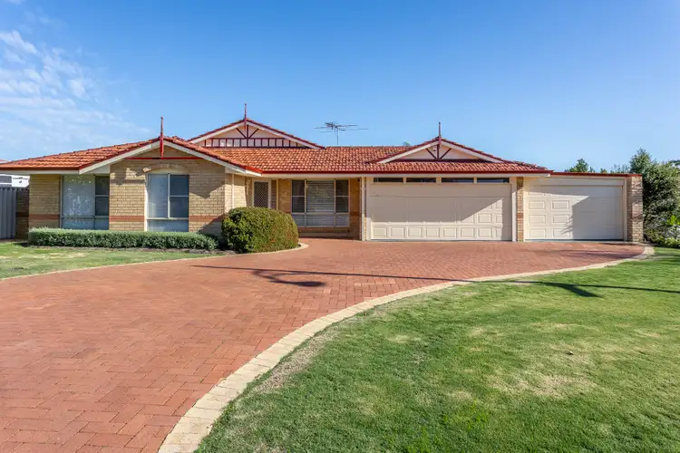 2 Loyal Terrace, Wanneroo WA 6065