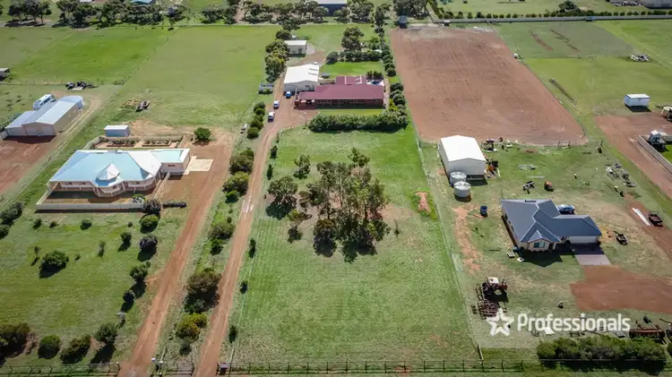 Second view of Homely house listing, 39 Sadler Way, Deepdale WA 6532