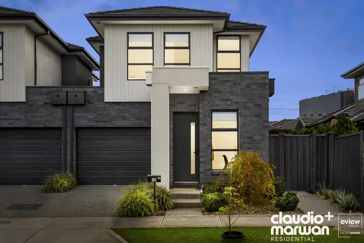 30 Lex Grove, Oak Park VIC 3046