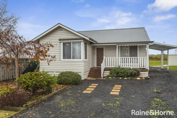 25 Palmer Place, Kyneton VIC 3444