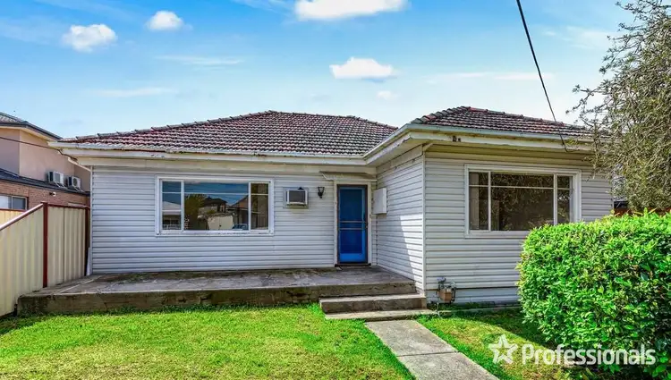 Main view of Homely house listing, 1&2/34 Vule Street, St Albans VIC 3021