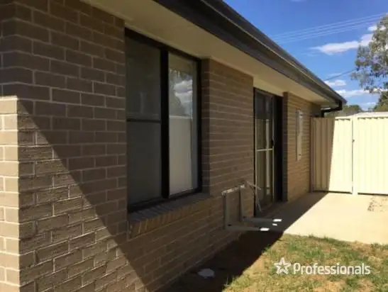 2/34 Cole Road, West Tamworth NSW 2340