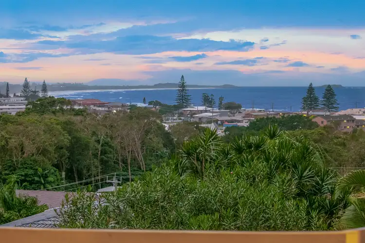 3 McPhail Avenue, Kingscliff NSW 2487