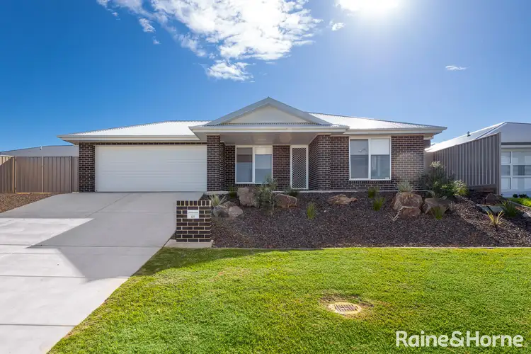 41 Jumbuck Drive, Gobbagombalin NSW 2650