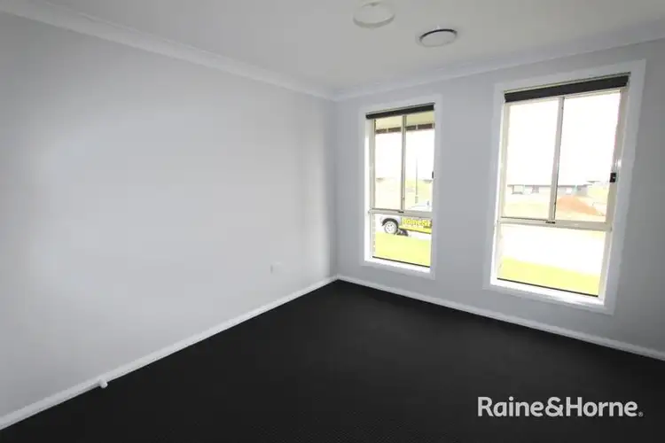 Fourth view of Homely house listing, 32 McGillan Dr, Kelso NSW 2795