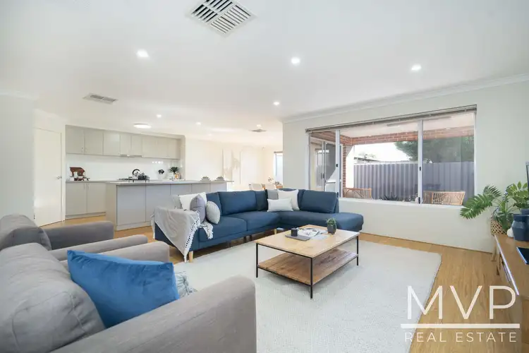 4A Loris Way, Kardinya WA 6163