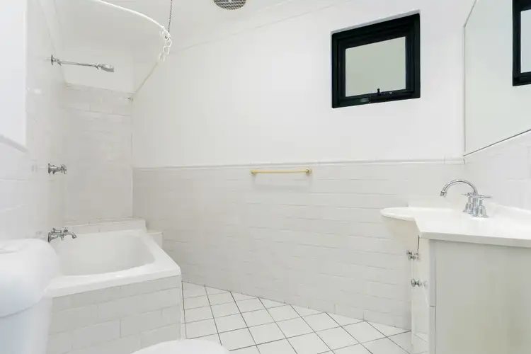 Fifth view of Homely apartment listing, 4/313-331 Balmain Road, Lilyfield NSW 2040