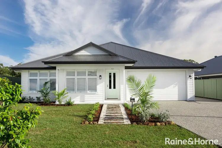 17 Iluka Crescent, Narrawallee NSW 2539