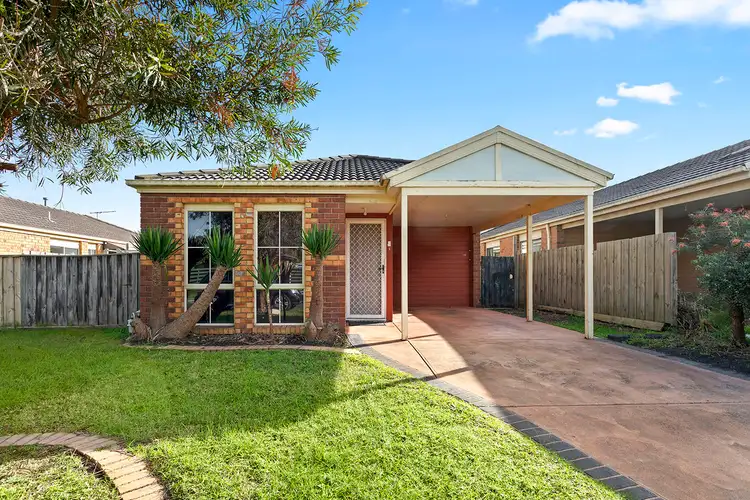 71 Greenwood Drive, Carrum Downs VIC 3201