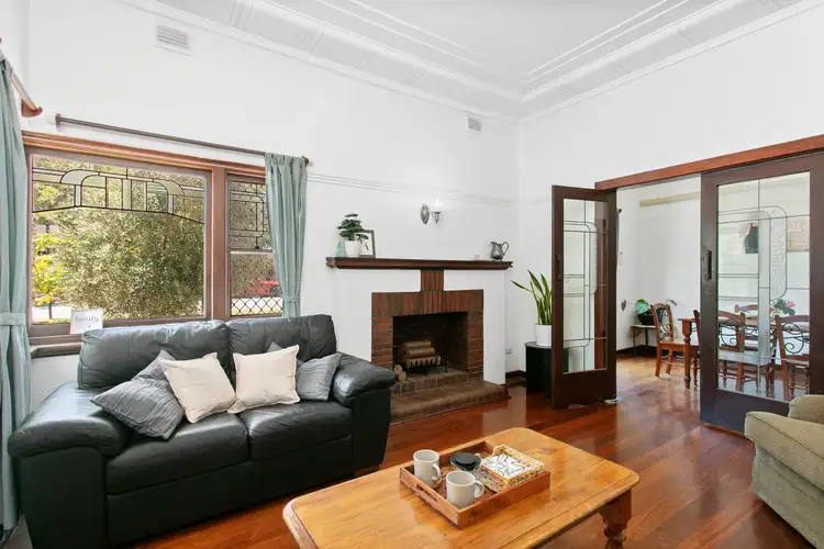 2 Megalong Street, Nedlands WA 6009