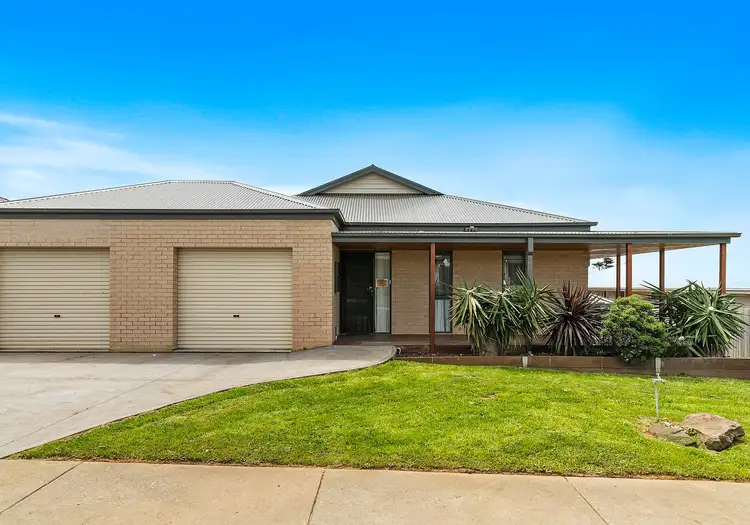 8 Eccles Way, Leongatha VIC 3953