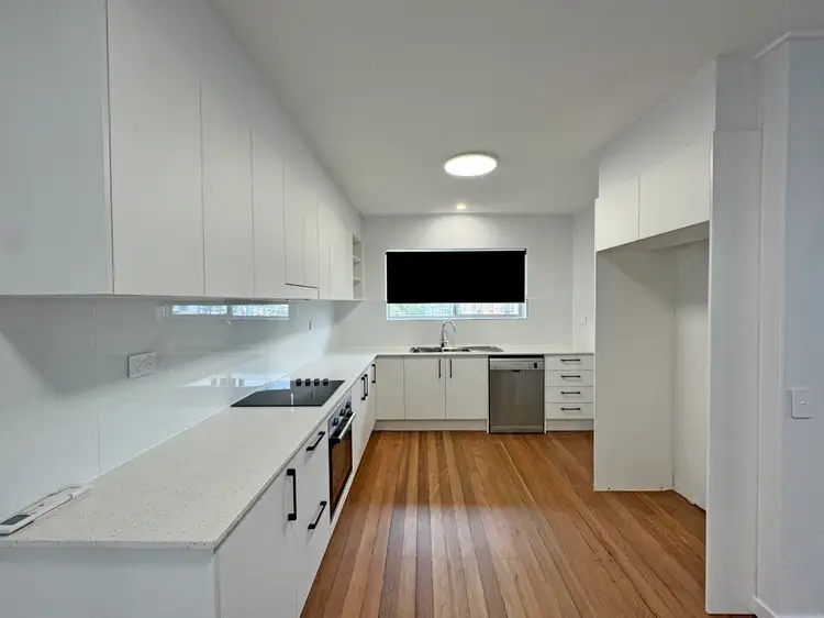 2/15 Dingle Avenue, Kings Beach QLD 4551