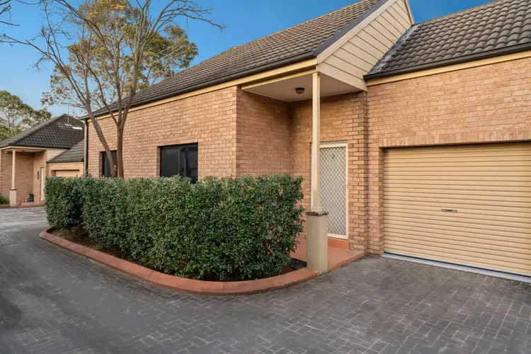 2/140-142 Canberra Street, St Marys NSW 2760