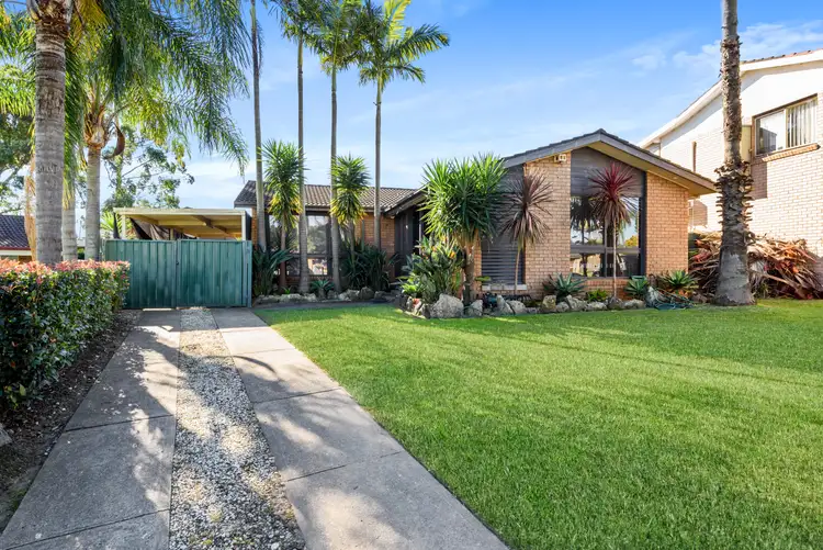 11 Hassett Place, St Clair NSW 2759