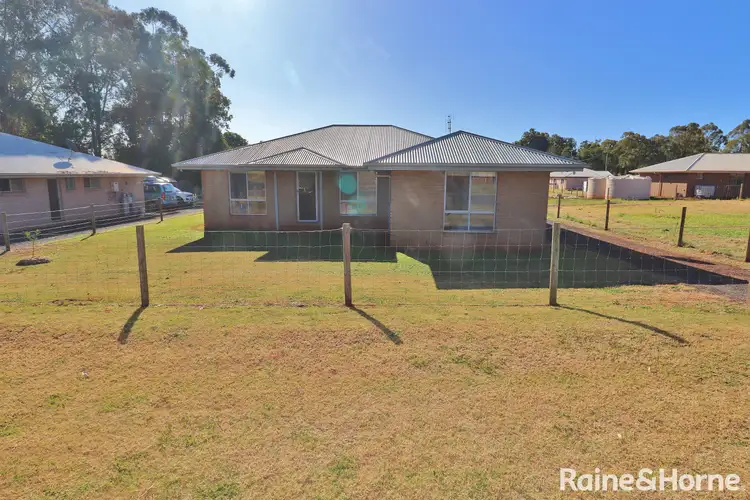 33 Prince Street, Memerambi QLD 4610