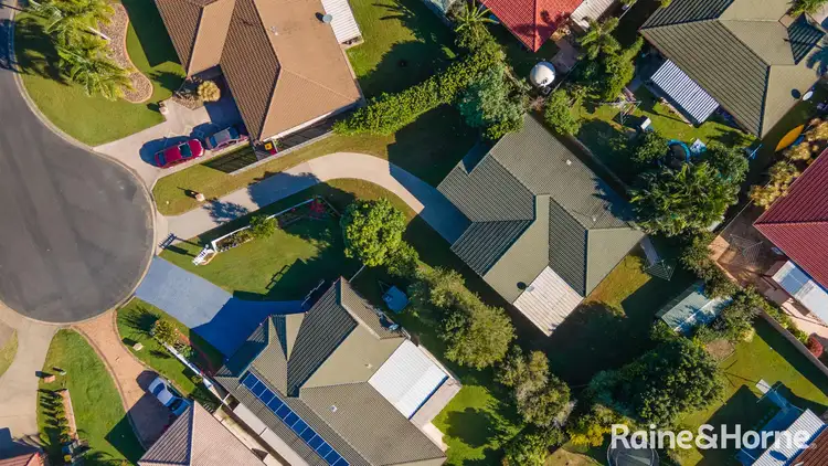 4 Oxford Place, Urraween QLD 4655