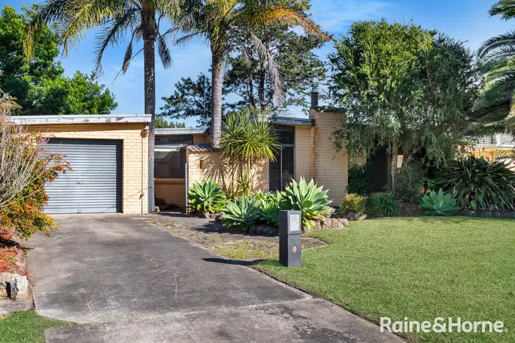 16 Allison Avenue, Nowra NSW 2541