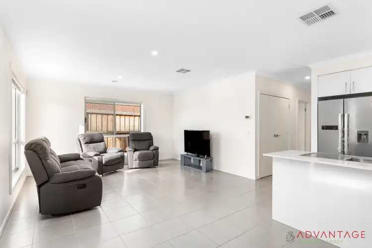 Fifth view of Homely house listing, 19 Nankeen Way, Tarneit VIC 3029