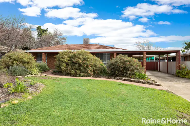 10 Kobi Place, Glenfield Park NSW 2650