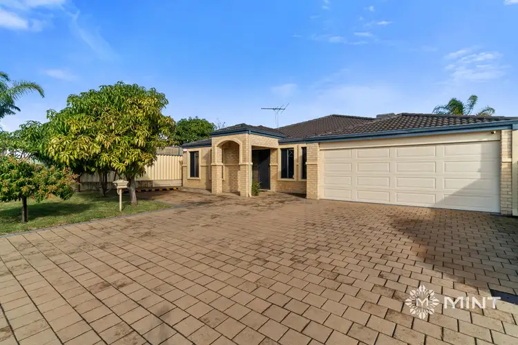 6 Clisby Brace, Alexander Heights WA 6064