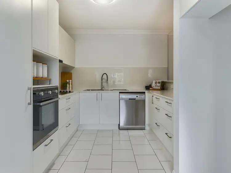 Fifth view of Homely unit listing, 2/234 Shafston Avenue, Kangaroo Point QLD 4169
