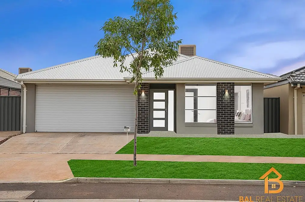 Main view of Homely house listing, 51 Atherstone Boulevard, Strathtulloh VIC 3338
