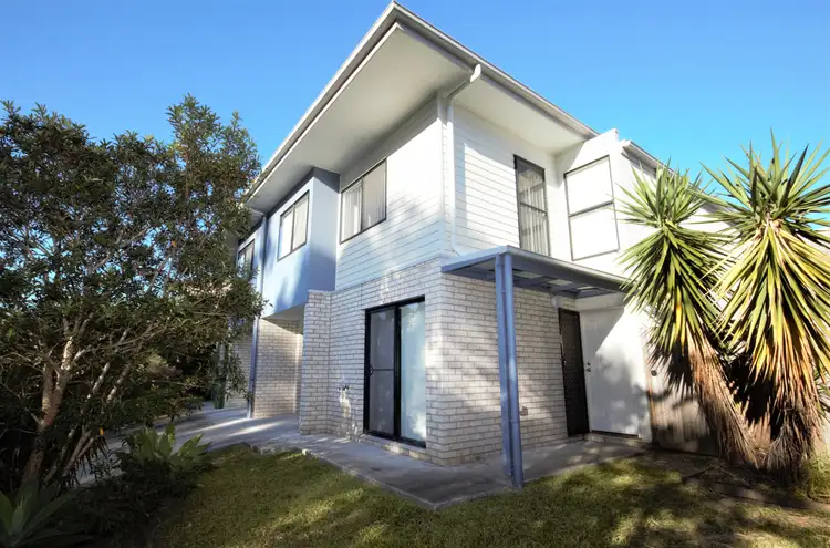 1/17 Chrome Drive, Pimpama QLD 4209