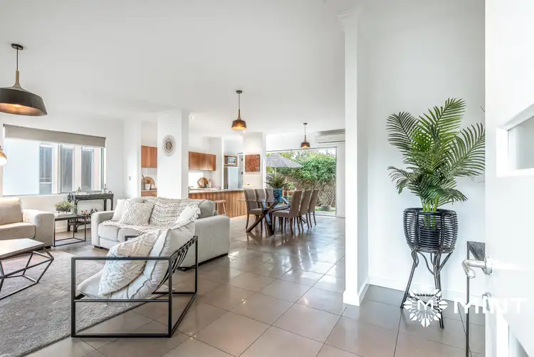 6/31 Harvest Road, North Fremantle WA 6159