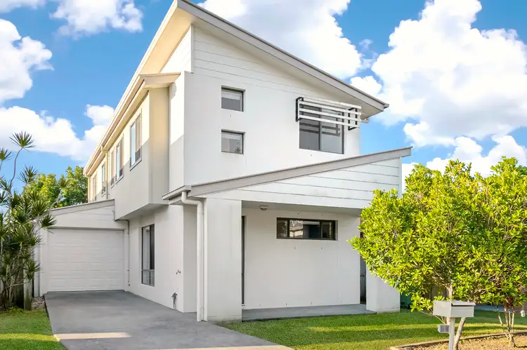 64 Lisa Crescent, Coomera QLD 4209