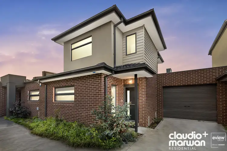 Main view of Homely townhouse listing, 2/98 Kitchener Street, Broadmeadows VIC 3047