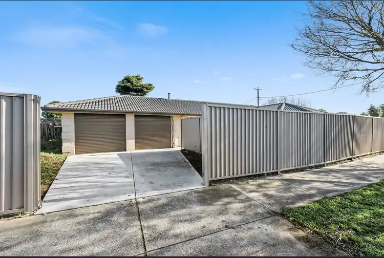 Sixth view of Homely house listing, 2 Joyce Street, Cranbourne West VIC 3977