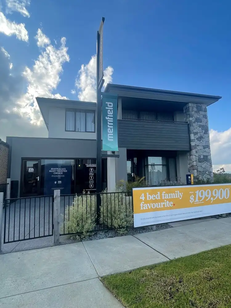 15 Carrington Drive, Mickleham VIC 3064