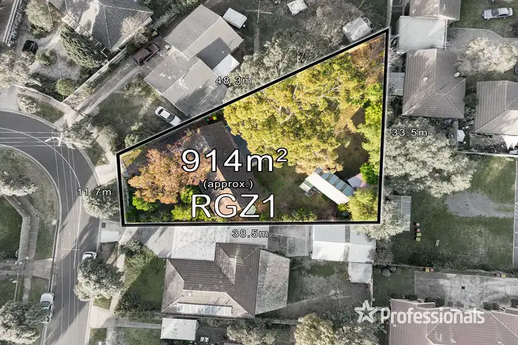 5 Kurrajong Crescent, Melton South VIC 3338