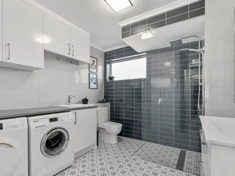 Fourth view of Homely unit listing, 2/45 Kitchener, Coorparoo QLD 4151