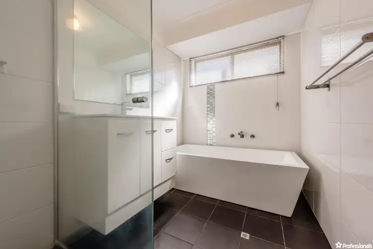 Sixth view of Homely house listing, 37 Cooper Circuit, Mount Tarcoola WA 6530