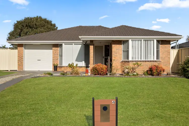 4 Garrick Road, St Clair NSW 2759