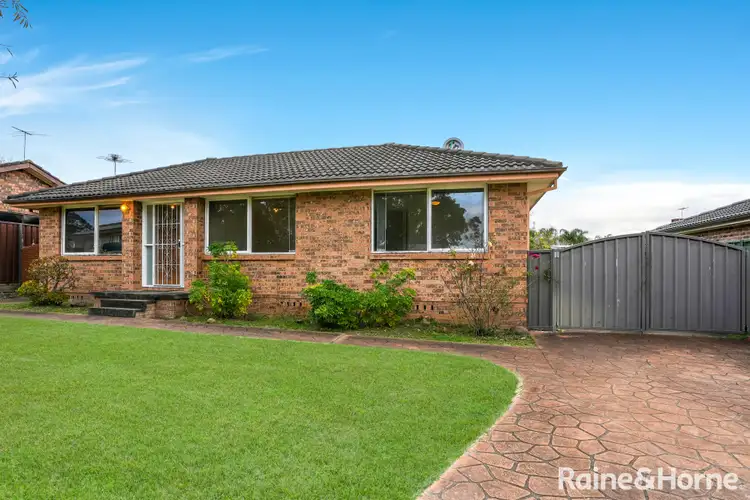 21 Windrush Circuit, St Clair NSW 2759