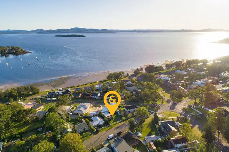 36 King Albert Avenue, Tanilba Bay NSW 2319