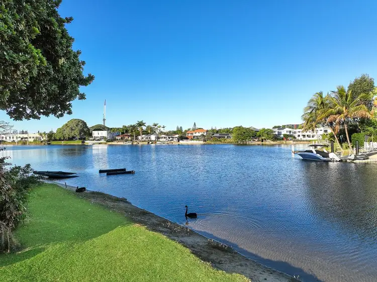 41 Vatakoula Parade, Mermaid Waters QLD 4218