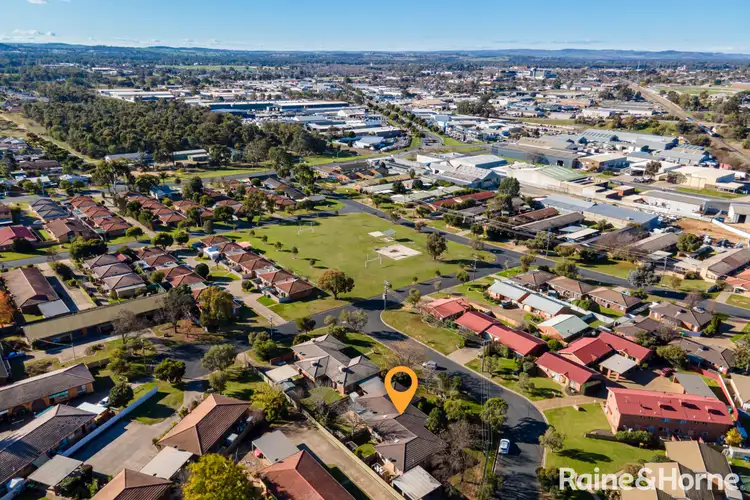 Sixth view of Homely unit listing, 2/11 Wewak Street, Ashmont NSW 2650