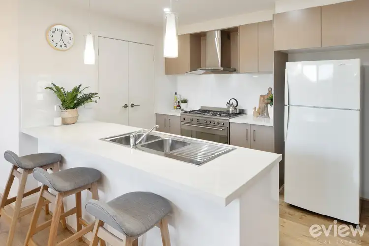 Fifth view of Homely unit listing, 1/12 Lucerne Avenue, Mornington VIC 3931
