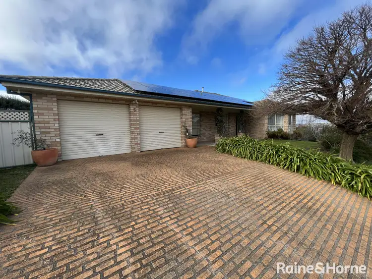 6 Sheldon Crescent, Orange NSW 2800