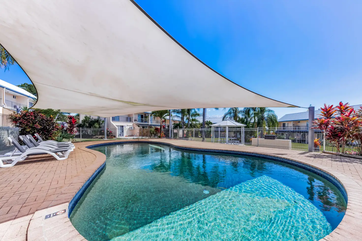 Main view of Homely townhouse listing, 10/11 Island Drive, Cannonvale QLD 4802