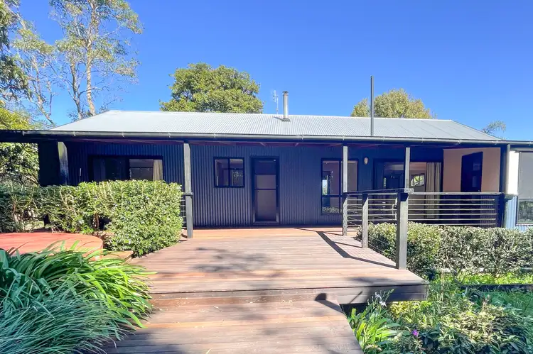 2 Capo Lane, Tamborine Mountain QLD 4272