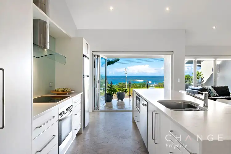 Main view of Homely unit listing, 2/202-204 Del Monte Place, Copacabana NSW 2251