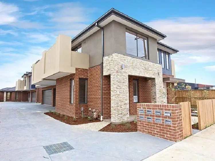 Second view of Homely house listing, 2/6 Central Avenue, Thomastown VIC 3074