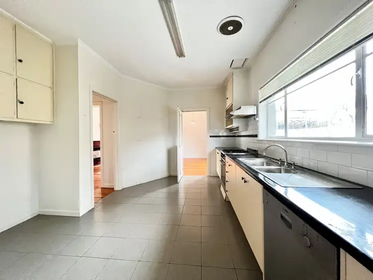 Fifth view of Homely unit listing, 1/5 Ward Avenue, Oakleigh South VIC 3167