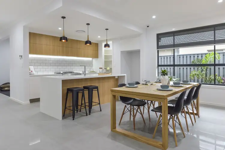 33 Swan Road, Pimpama QLD 4209