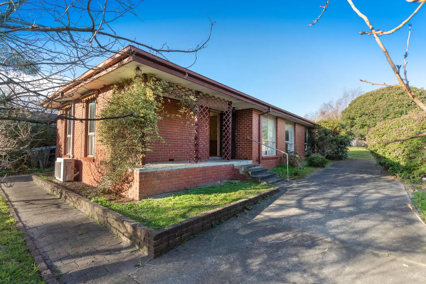 Main view of Homely house listing, 10 Valley Road, Frankston VIC 3199