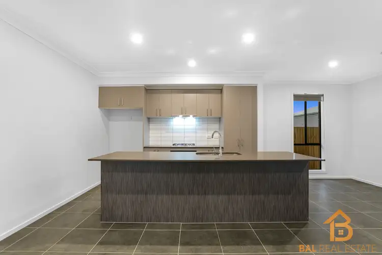 Fifth view of Homely house listing, 32 Karachi Avenue, Mount Cottrell VIC 3024